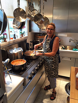 Lucy Buffett Cooking